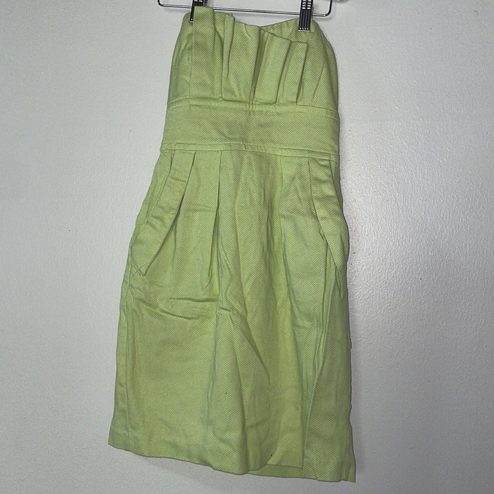 Green strapless dress ✨